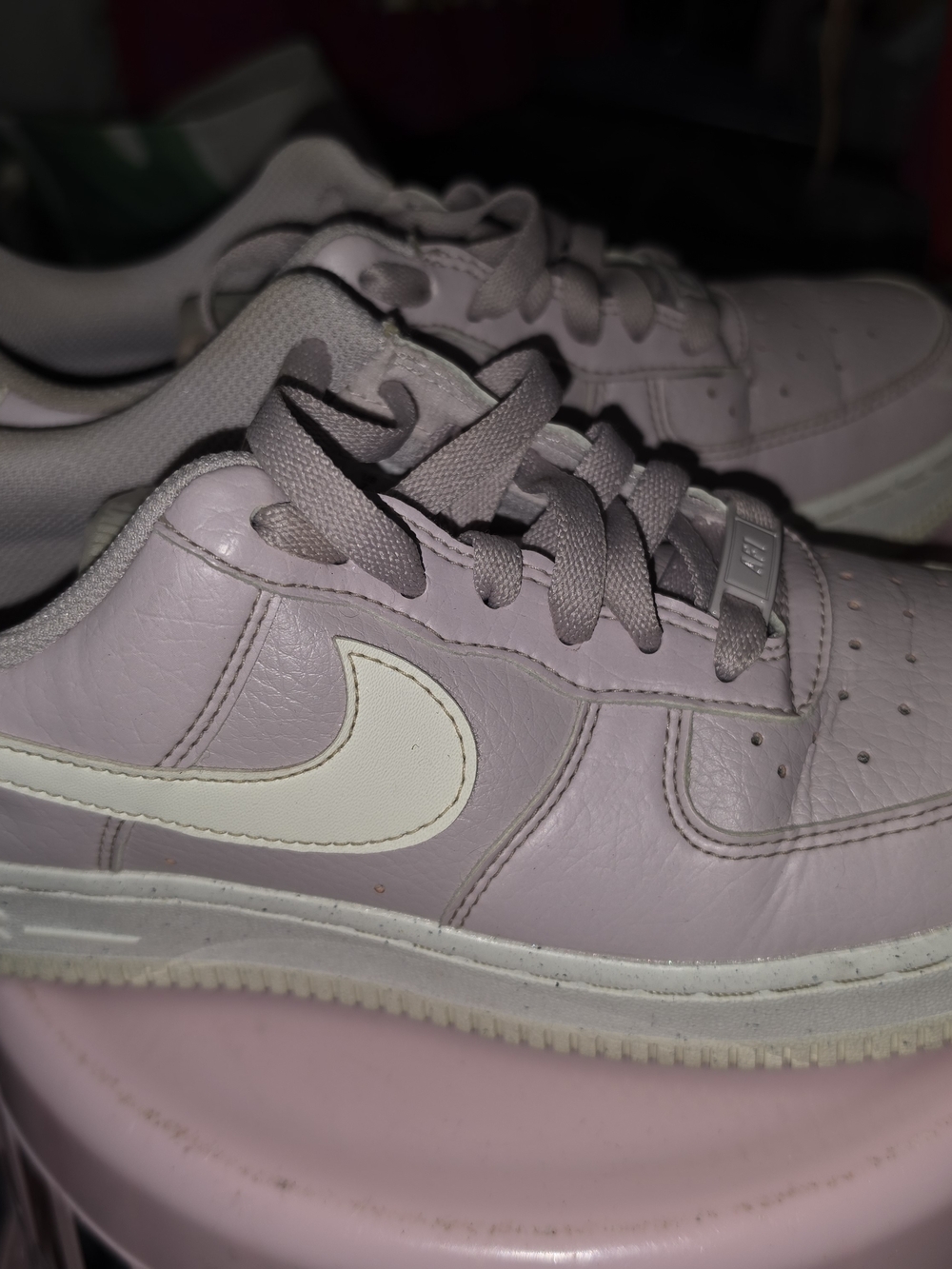 Nike Air Force 1 Low Lavender with White Swoosh SUPER GREAT CONDITION.